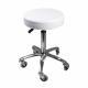 Tabouret roue « anti-cheveux » en matière roller